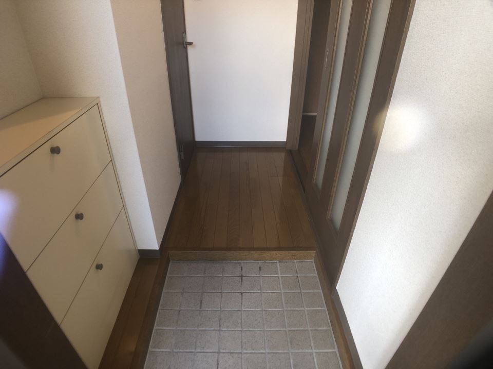 ヒロ２０００ 玄関