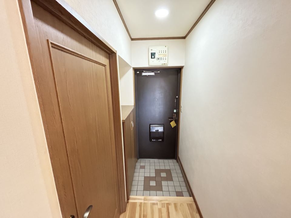 オーロラハイツⅢ 玄関