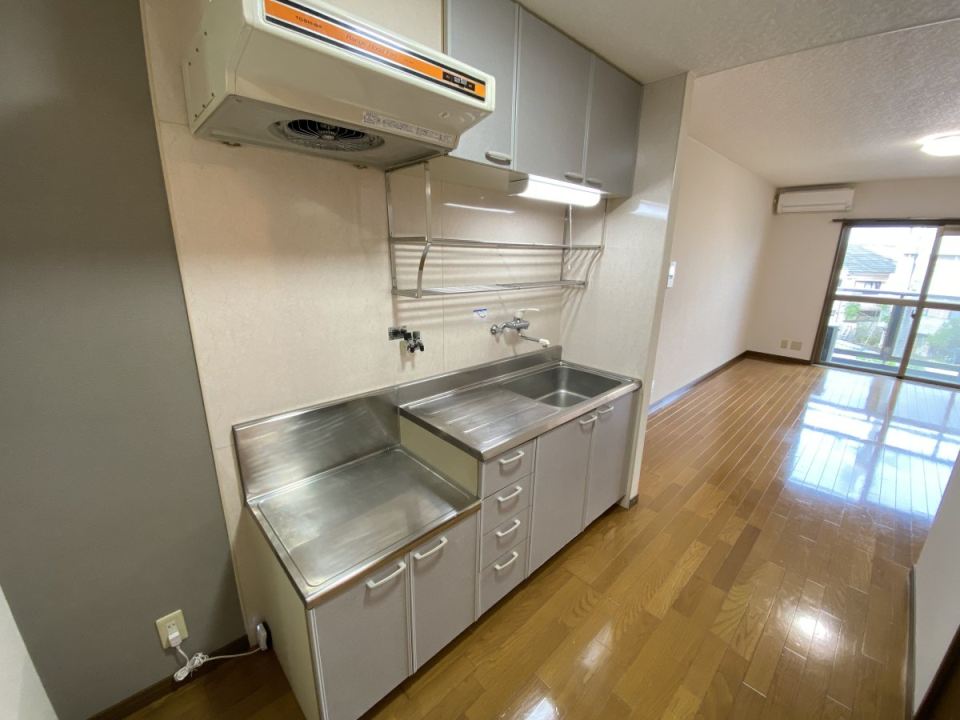 ＳＵＮ　ＧＲＡＮＤＥ大御堂 キッチン