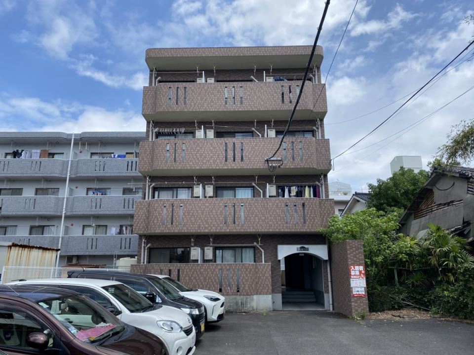 メゾンホワイト エントランス