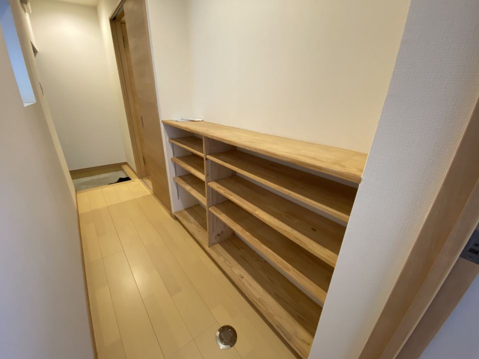 村永マンション 玄関