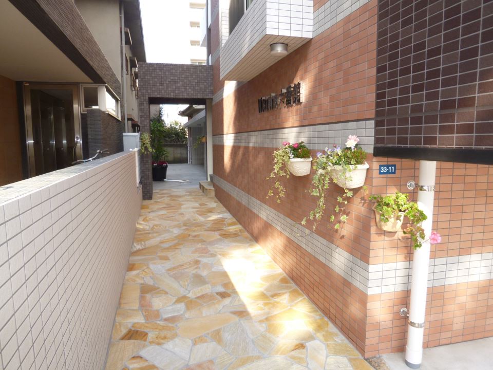 ヴィクトワール六番館 エントランス