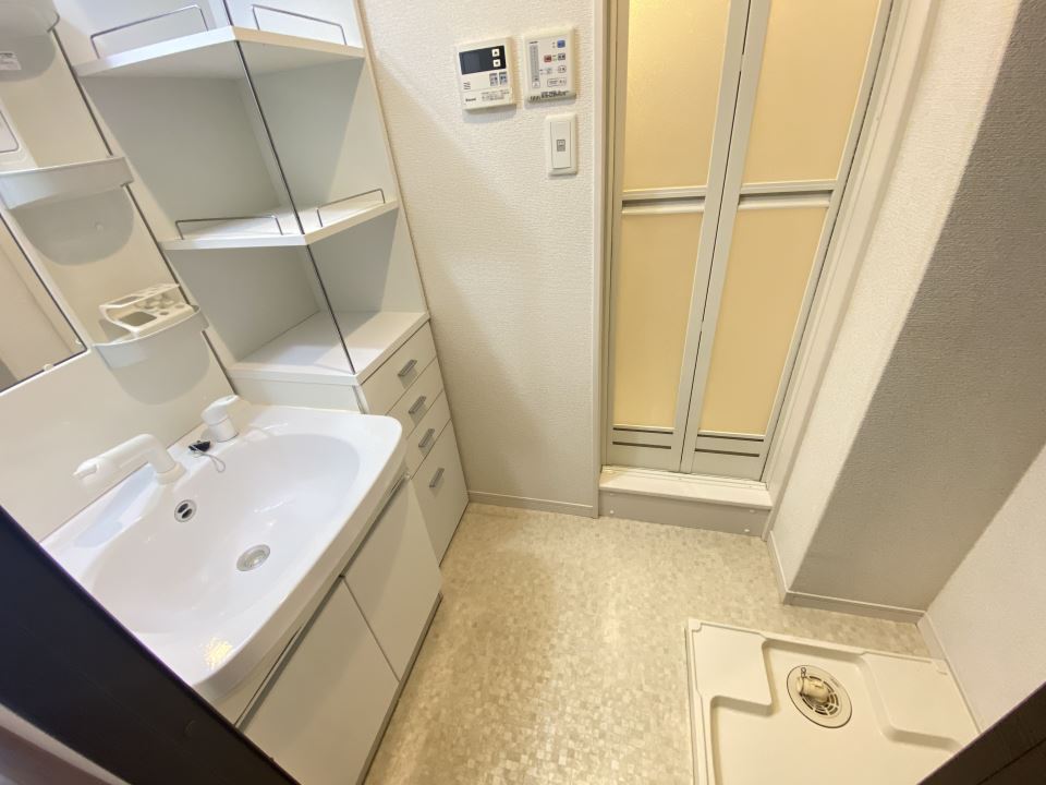 ヴィクトワール六番館 洗面所