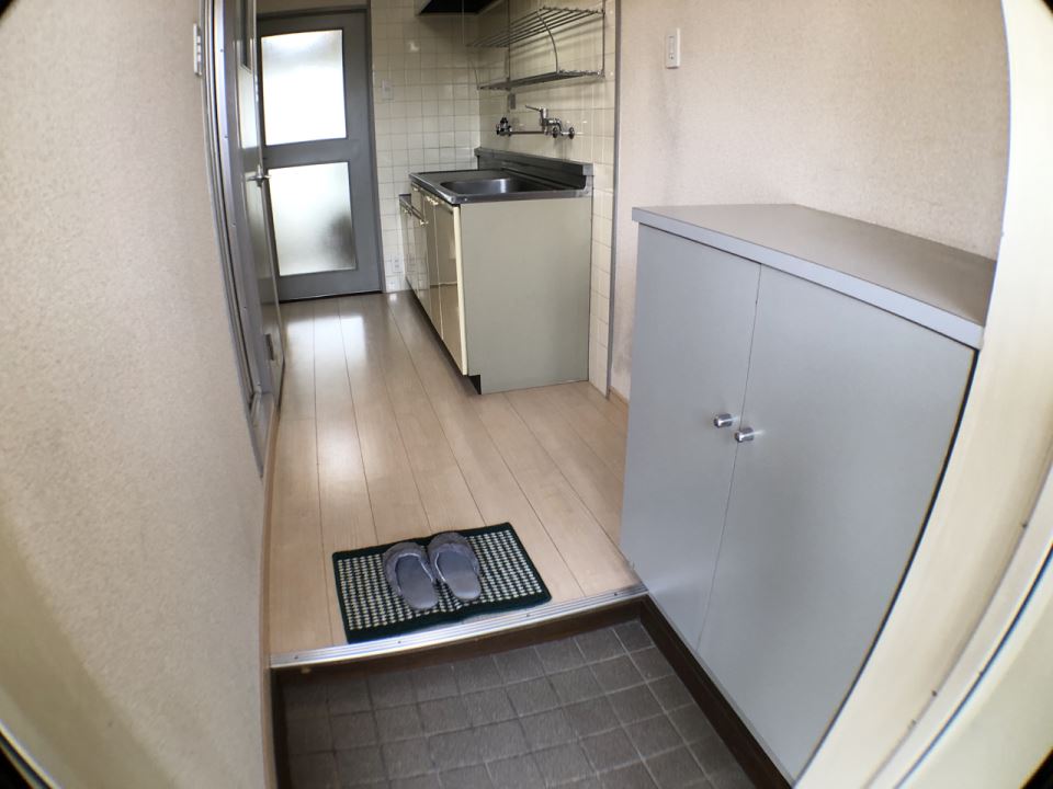 ビラヤマダ 玄関