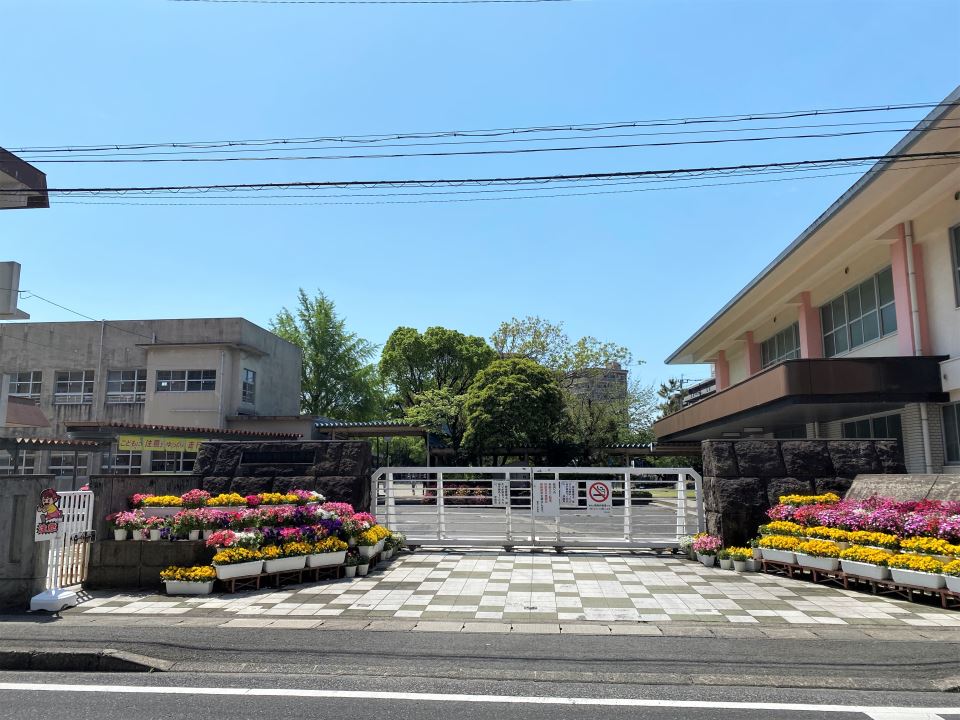 ビラヤマダ 小学校