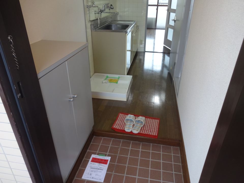 ビラヤマダ 玄関