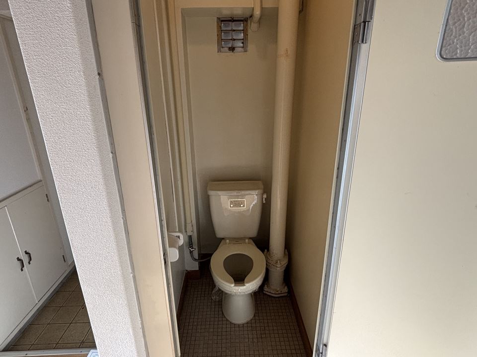 鴨池二丁目団地１号棟 トイレ