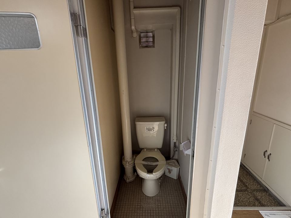 鴨池二丁目団地１号棟 トイレ