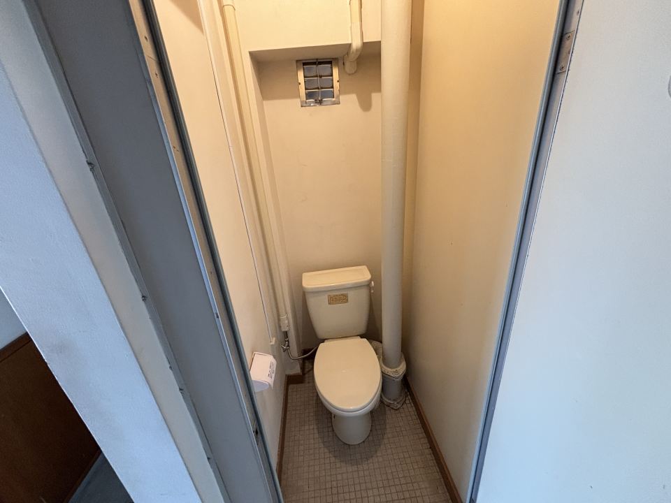 鴨池二丁目団地１号棟 トイレ