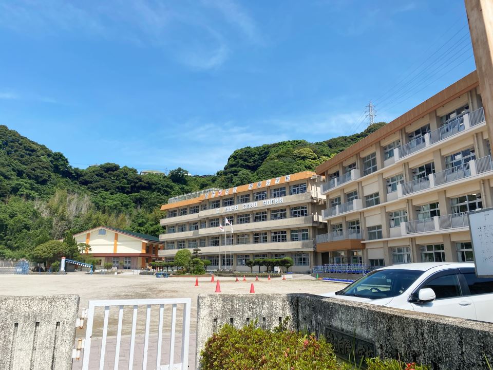 ニューカマ宇宿 小学校