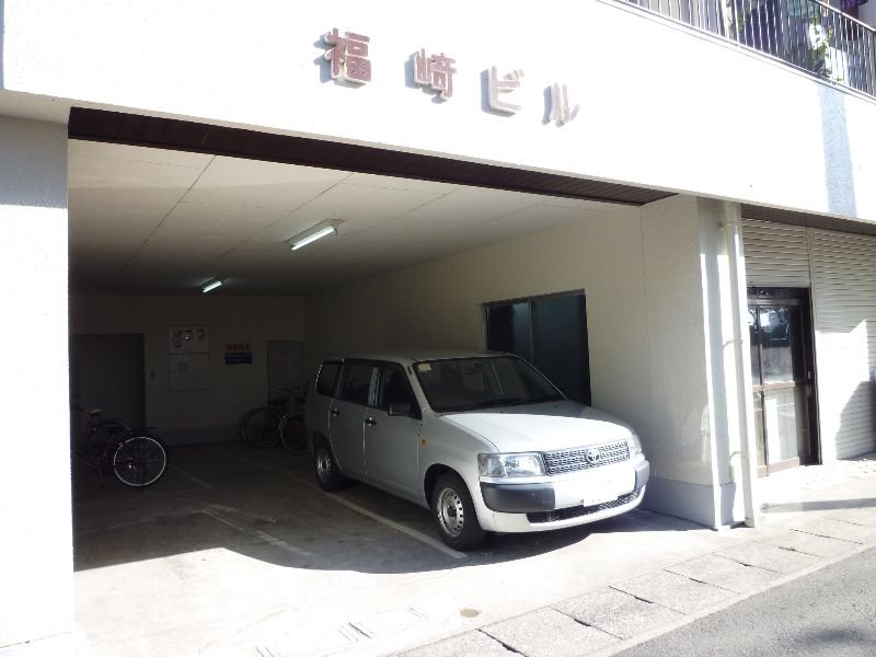 福崎ビル（新屋敷） エントランス
