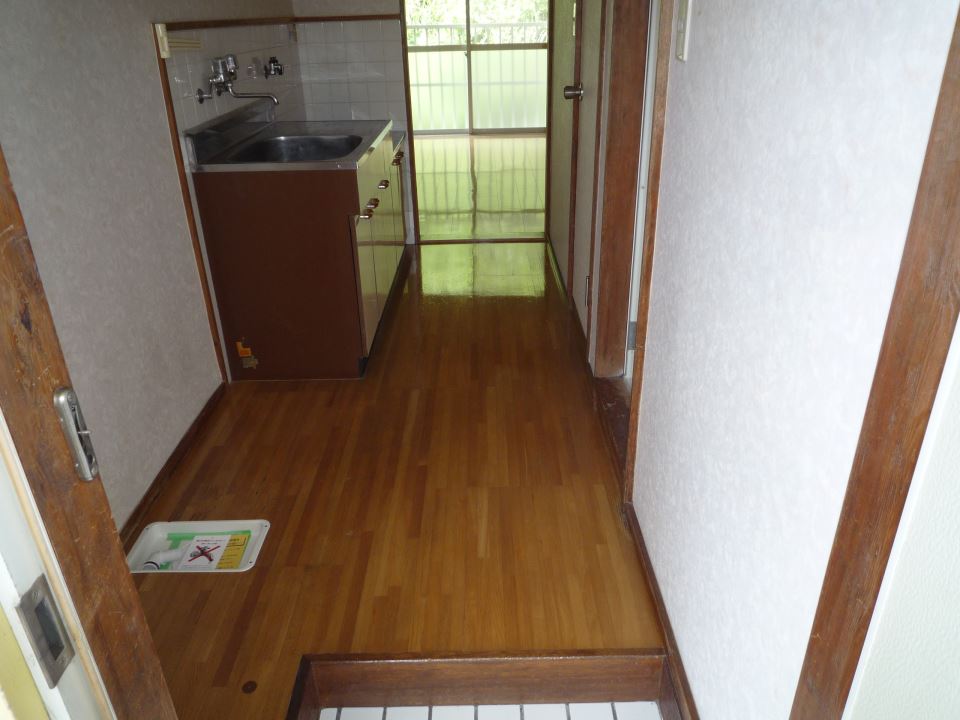 イエローハウス 玄関