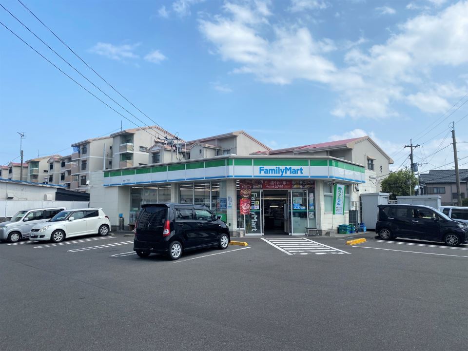 イエローハウス コンビニ