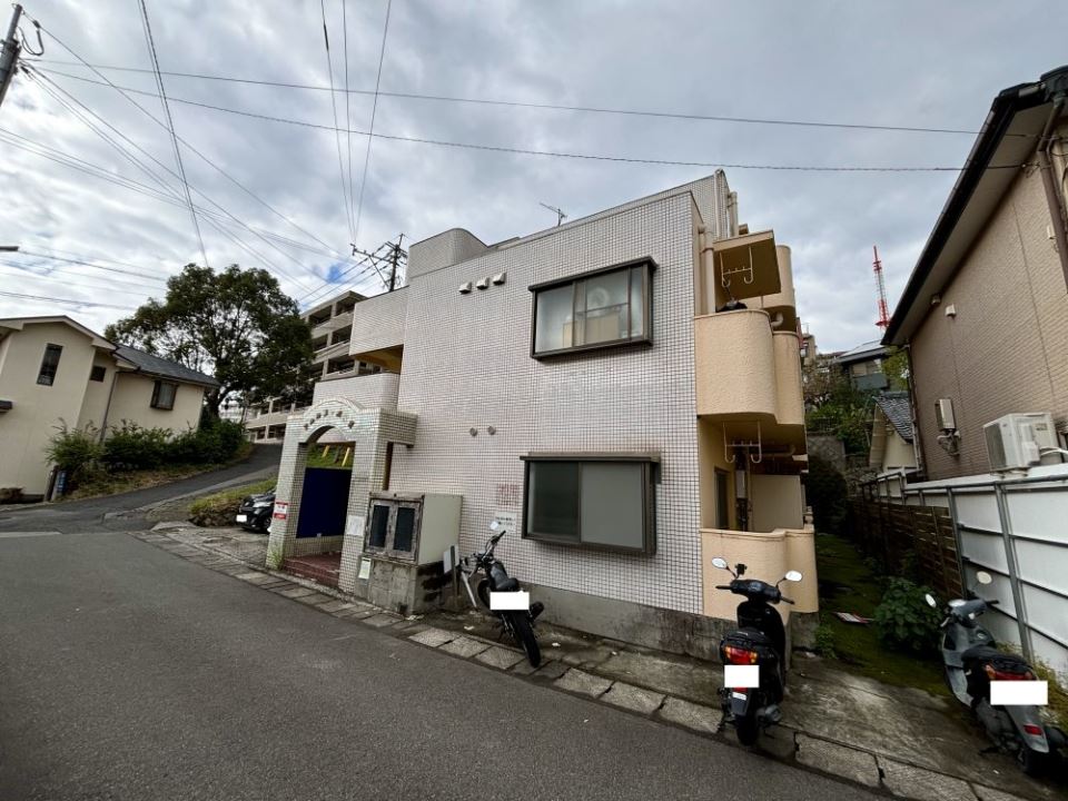アルルコーポ紫原 駐車場