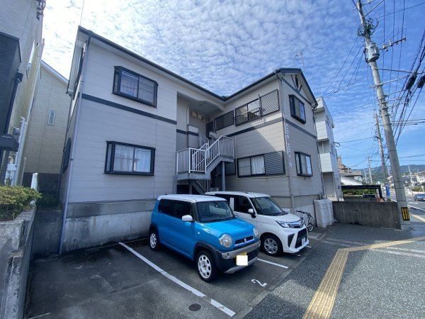 ＨＡＬＬ ＳＩＤＥ ＨＩＬＬ’Ｓ 外観