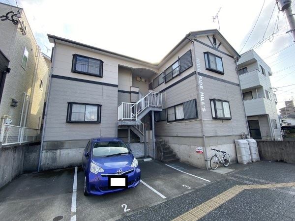 ＨＡＬＬ ＳＩＤＥ ＨＩＬＬ’Ｓ 外観