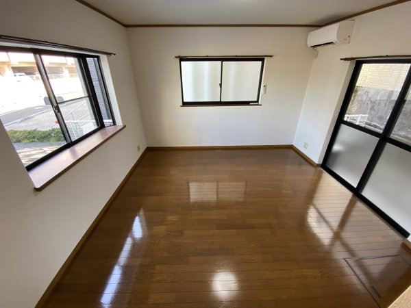 ＨＡＬＬ ＳＩＤＥ ＨＩＬＬ’Ｓ リビング