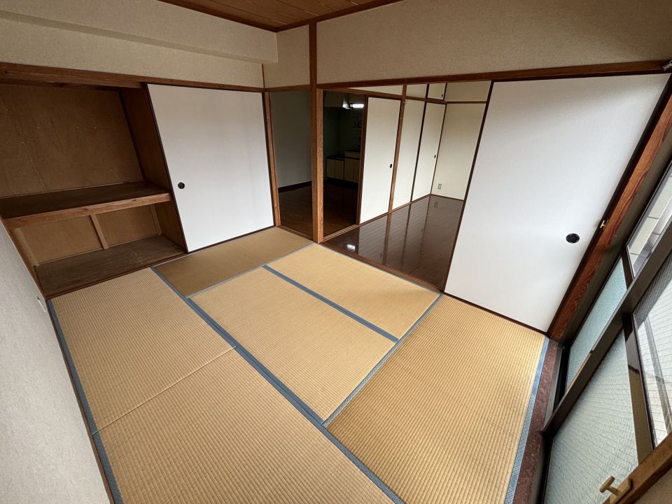 エレガント谷山 その他