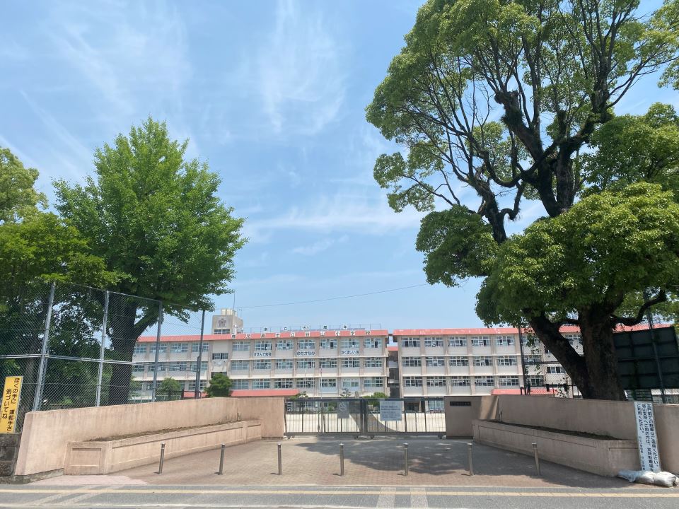 ライフイン慈眼寺 小学校