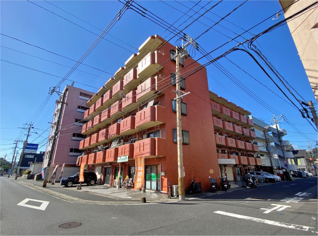 フローレス勇貴 外観