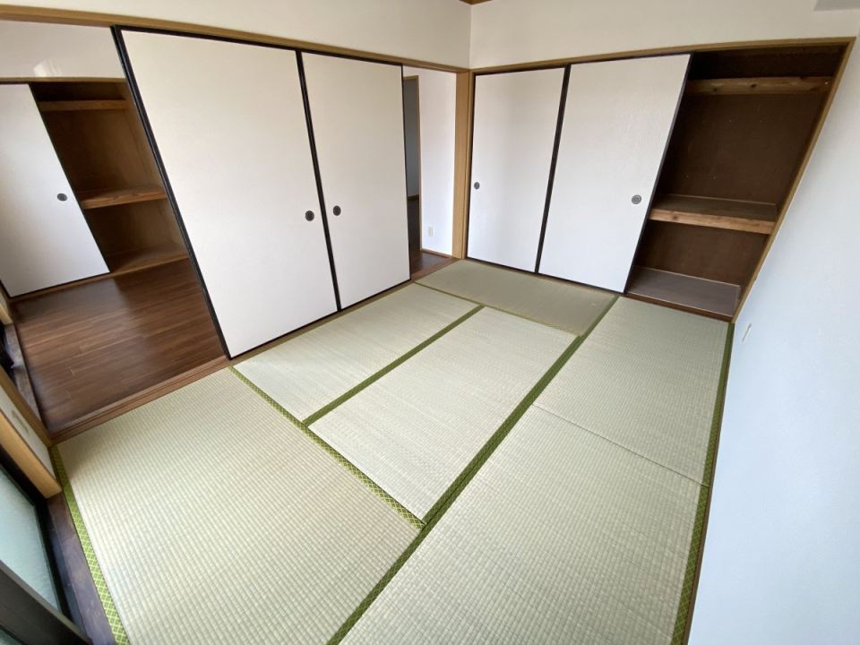 ライフイン慈眼寺 収納