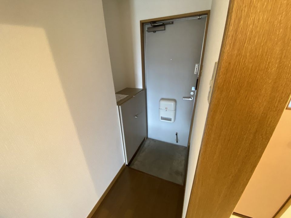 ライフイン慈眼寺 玄関