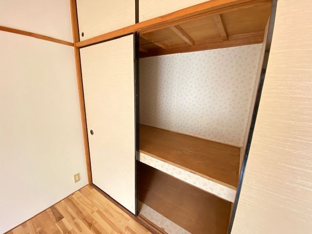 レジデンス平田 収納