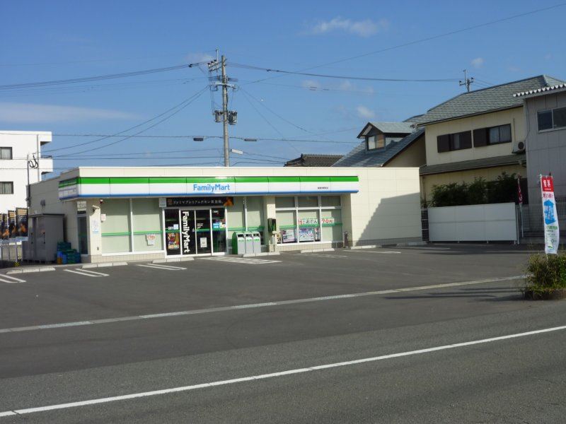 寿荘１号棟 コンビニ