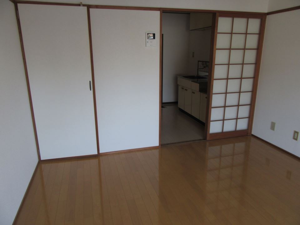 フローレス勇貴 リビング