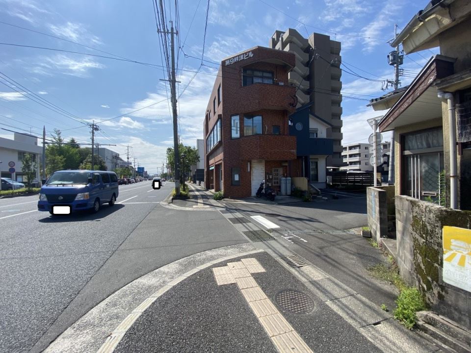 グリーンバードビル エントランス