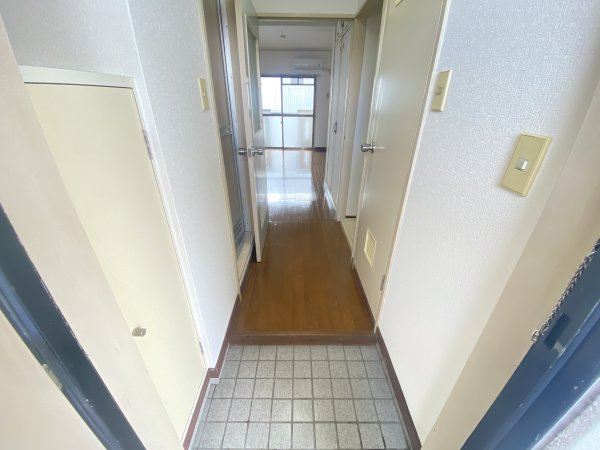 ユースドールＡ 玄関