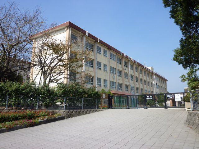 メゾンヴェールＹ 中学校