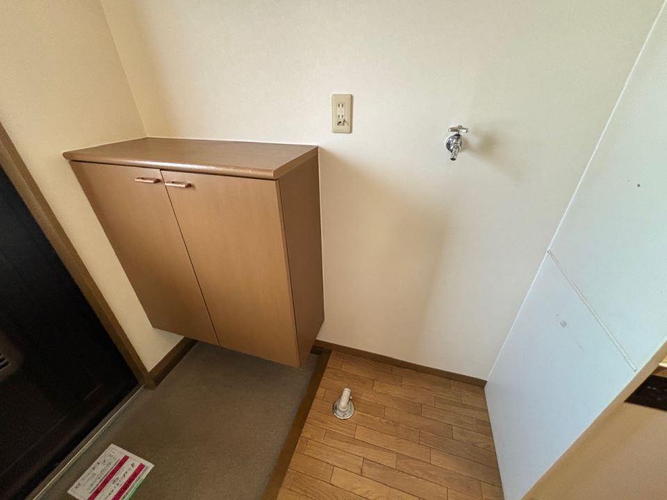 アネックス東谷山 玄関