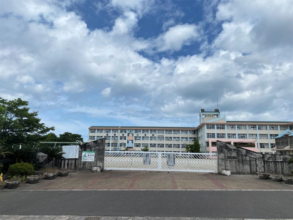 ハイツ星ヶ峯 小学校