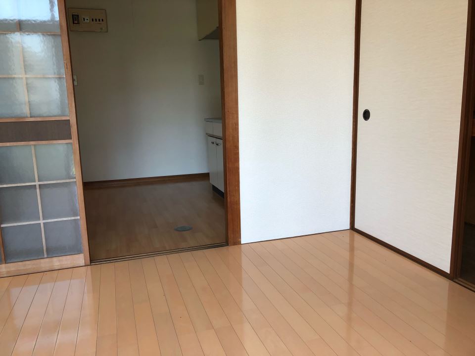 なるみビル リビング