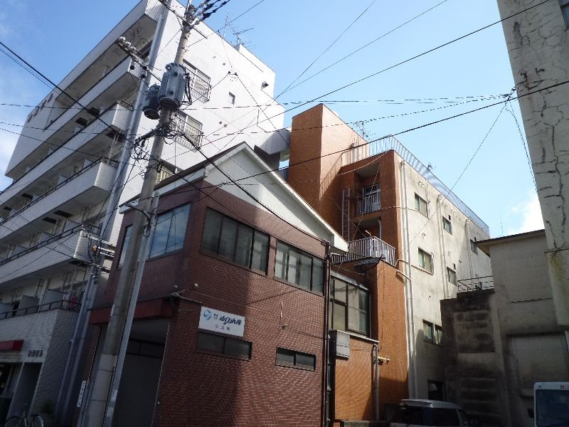 なるみビル 外観