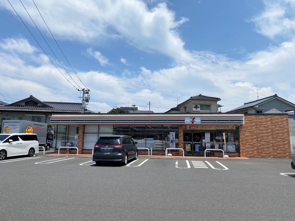 アーバンリサ コンビニ