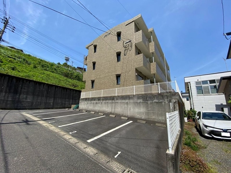 シオン 外観