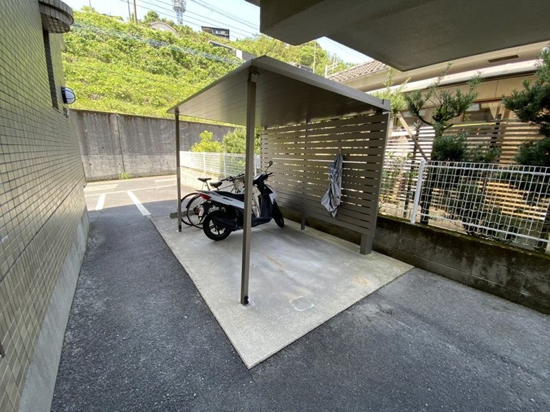 シオン 駐車場
