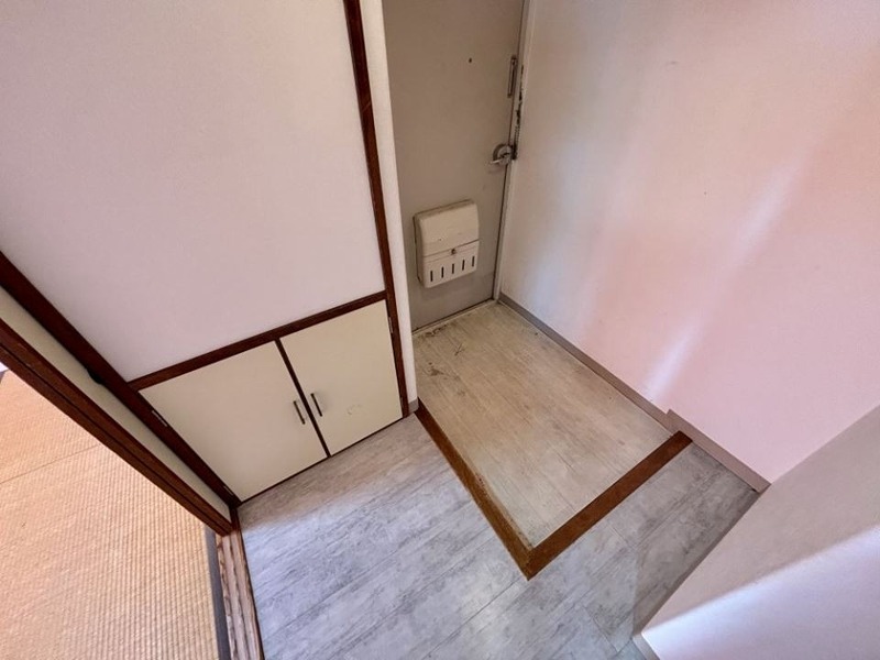 鴨池ハイム２号棟 玄関