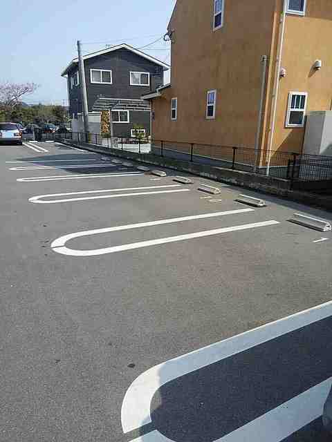 鹿児島県鹿児島市中山町 駐車場