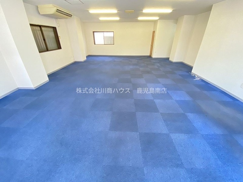 千石ビル（小松原） 駐車場