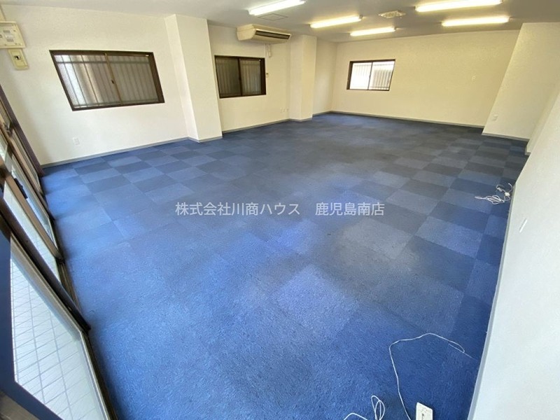 千石ビル（小松原） 駐車場