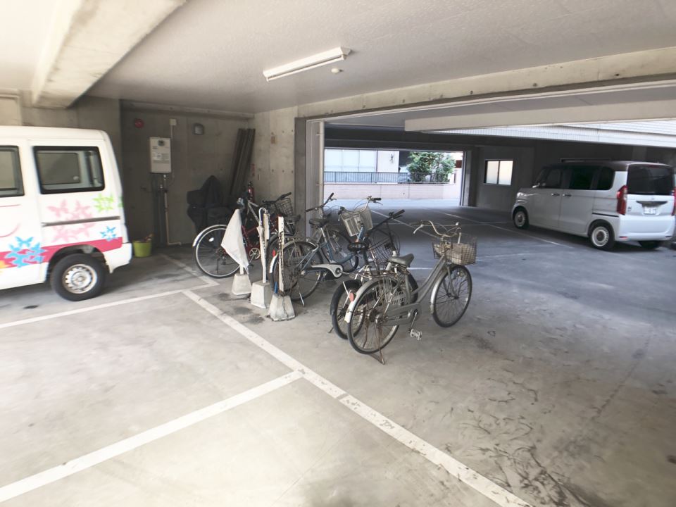 グリーンヴィレッヂ柿元 駐車場