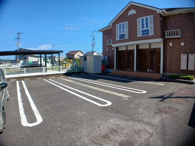 鹿児島県鹿児島市中山町 駐車場