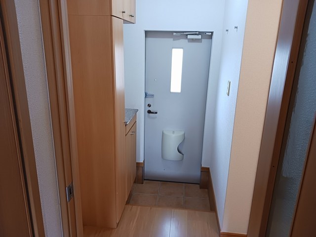 鹿児島県鹿児島市中山町 玄関