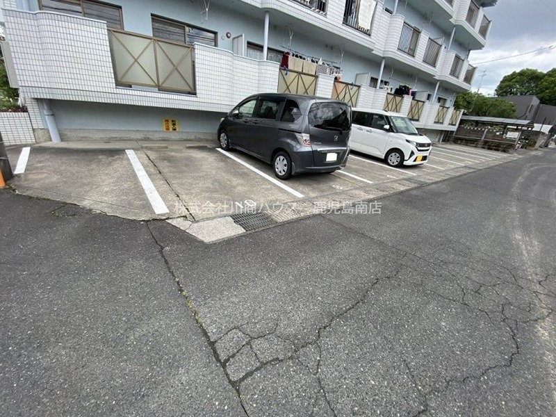 鹿児島県鹿児島市紫原３丁目 駐車場
