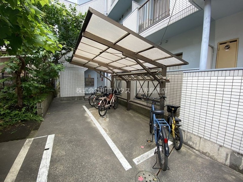 鹿児島県鹿児島市紫原３丁目 駐車場