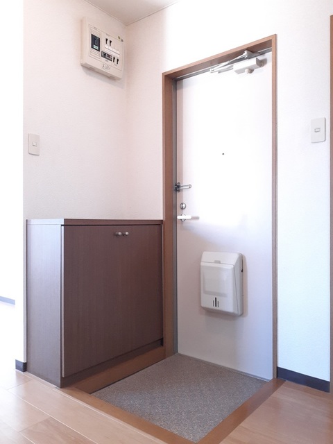 鹿児島県鹿児島市桜ヶ丘３丁目 玄関