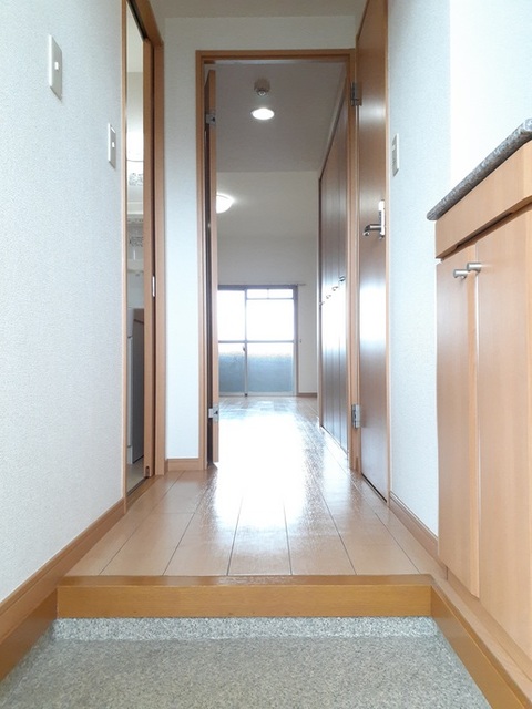 鹿児島県鹿児島市谷山中央２丁目 玄関